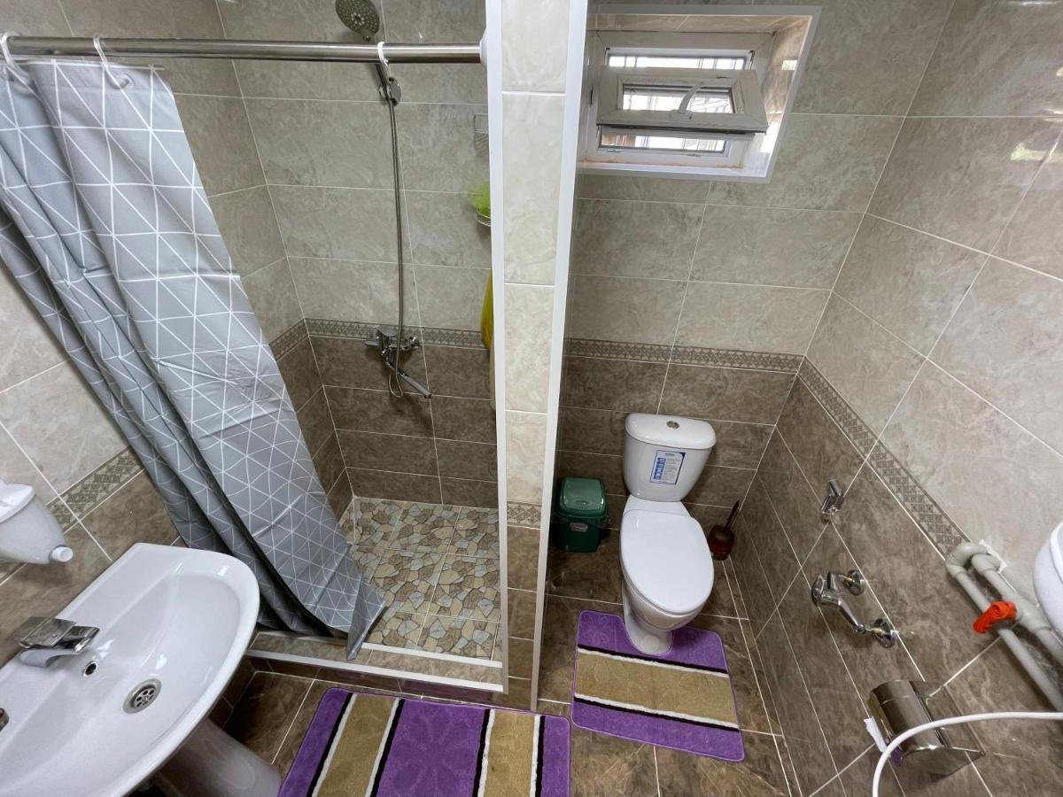 Guest House Eles Каракол Экстерьер фото